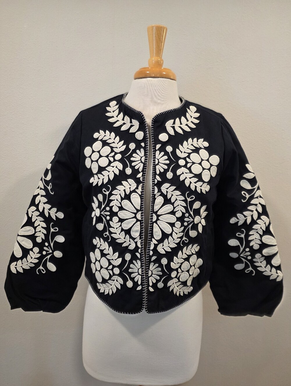 Boden Black Embroidered Open Front Cropped Jacket - Picture 4 of 9